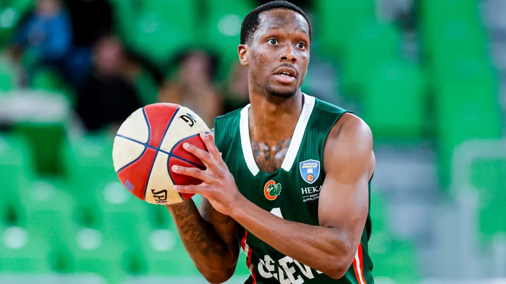 Umoja Gibson playing for Cedevita Olimpija in the ABA League 2025-26